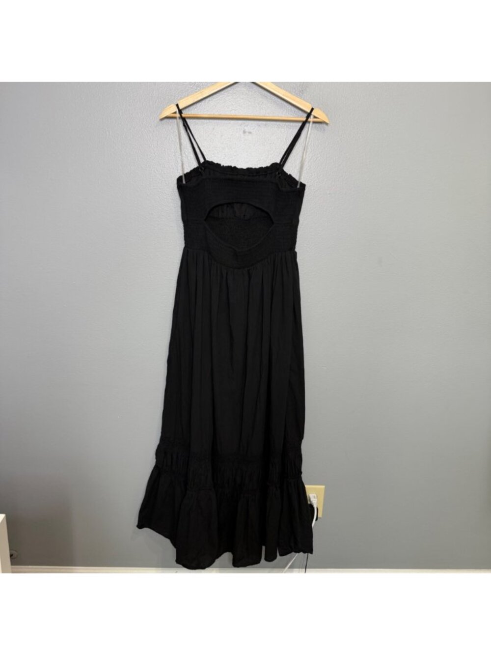 AMERICAN EAGLE black open back smocked cami dress size M - Picture 5 of 6